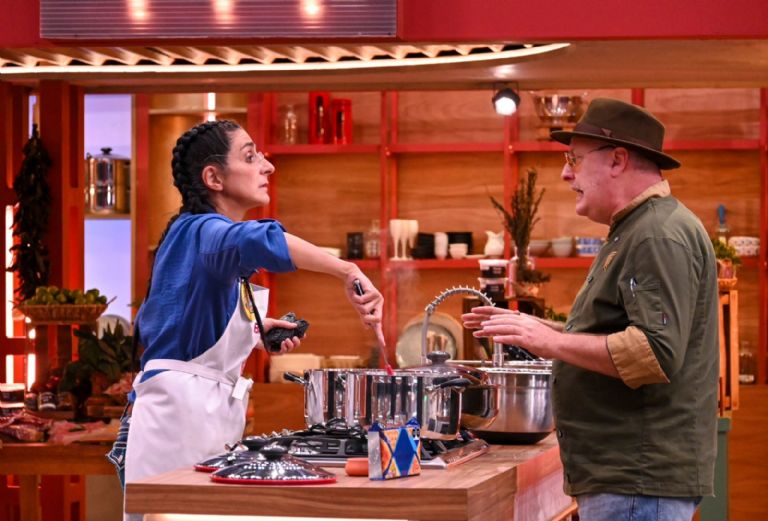 Bárbara Torres es una de las participantes de "MasterChef Celebrity". Foto/masterchefmx