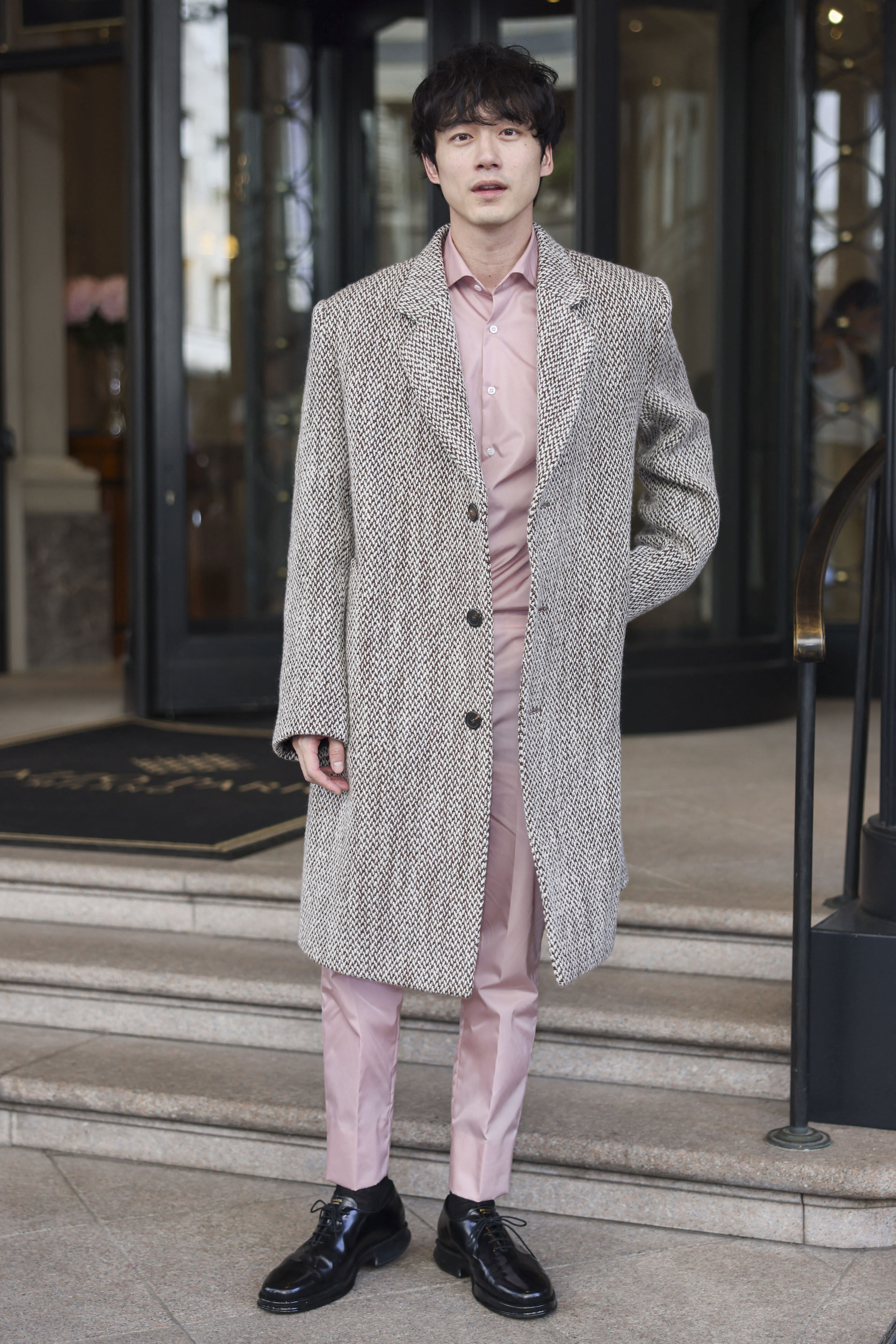 BTSテテ＆坂口健太郎着用　大人気モデルGucci 刺繍デザインネクタイ BTSテテ＆坂口健太郎着用 大人気モデルGucci 刺繍デザインネクタイ BTS