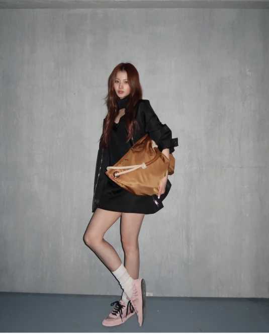 patou プリーツスカート/TWICE サナ着用 patou プリーツスカート/TWICE サナ着用 - メルカリ