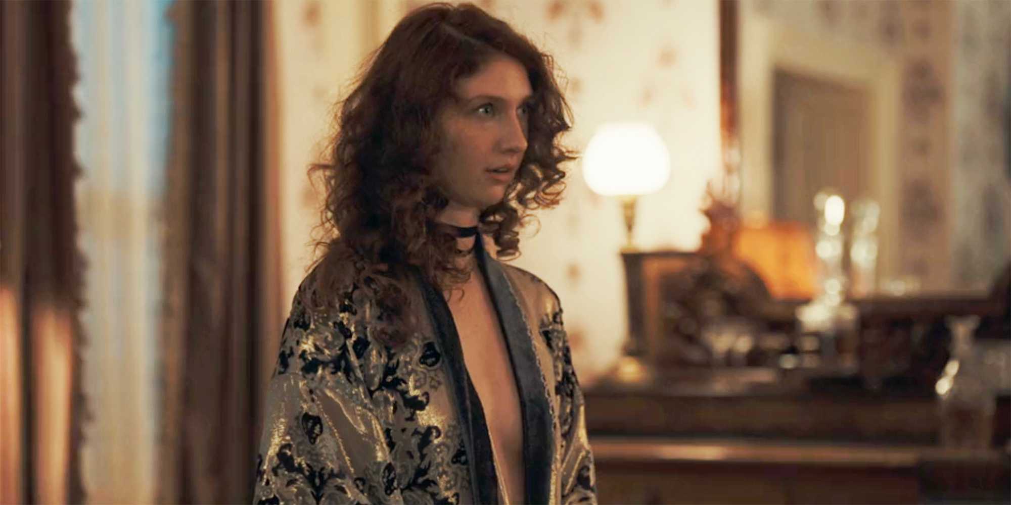 Lindy wearing a silk robe in 1923