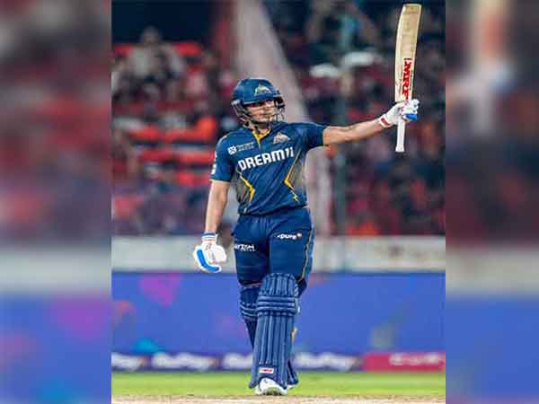 Blazing Display by Gill Stuns Boucher and Chopra in Hyderabad Showdown Blazing Display by Gill Stuns Boucher and Chopra in Hyderabad Showdown