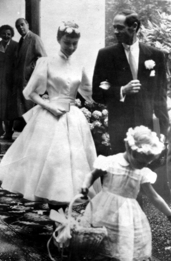 The most iconic wedding dresses in history — free download