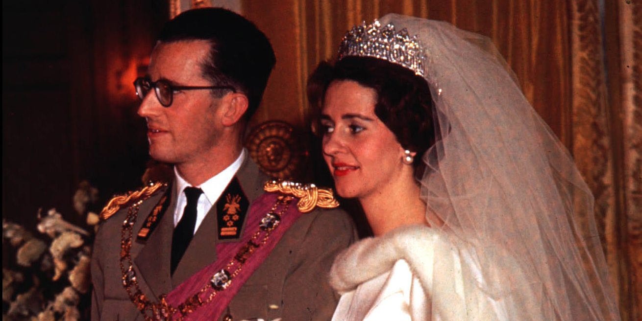 Todos los detalles del vestido de novia de la reina Fabiola de Bélgica ...