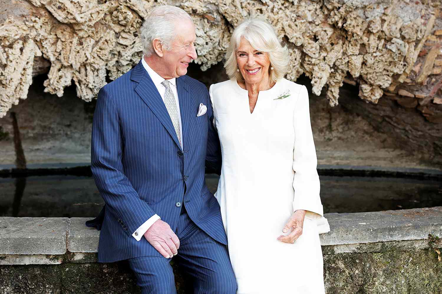 King Charles and Queen Camilla Star in New Photos Taken at an Italian(01)