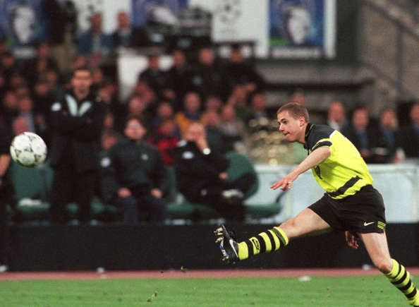 12. Lars Ricken (Borussia Dortmund vs Juventus, 1996–97)