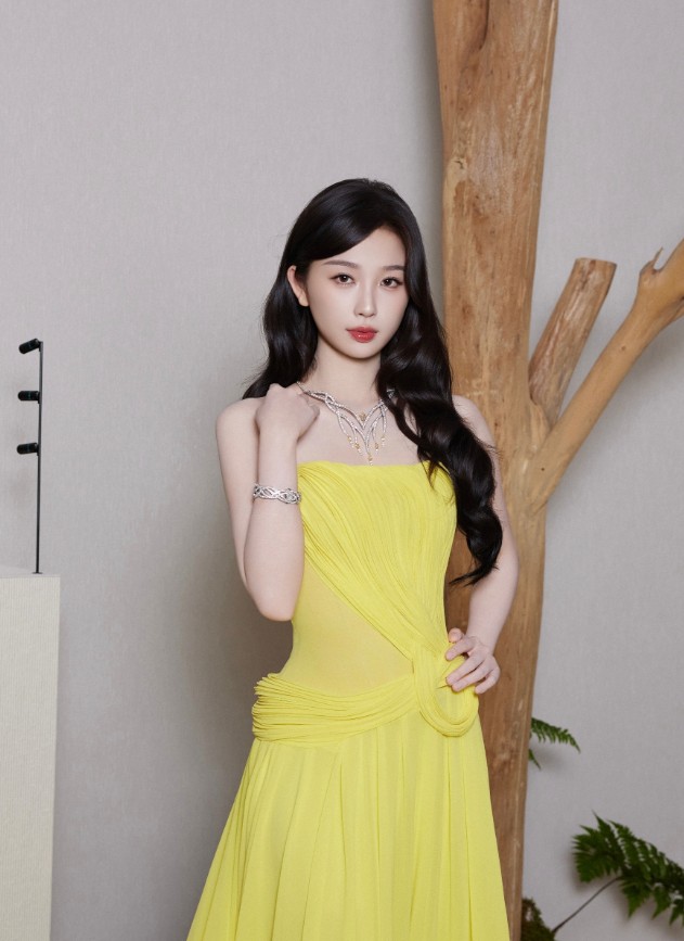 用真诚破局：虞书欣的演艺社交哲学