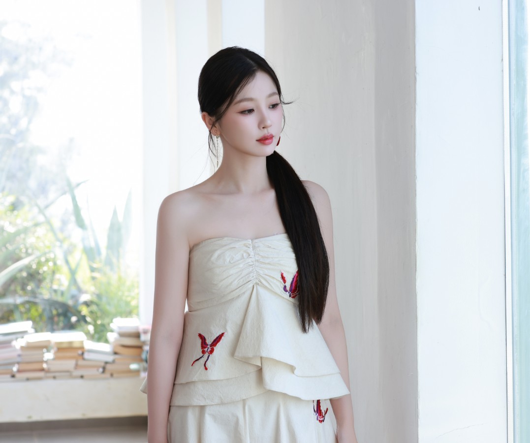 用真诚破局：虞书欣的演艺社交哲学