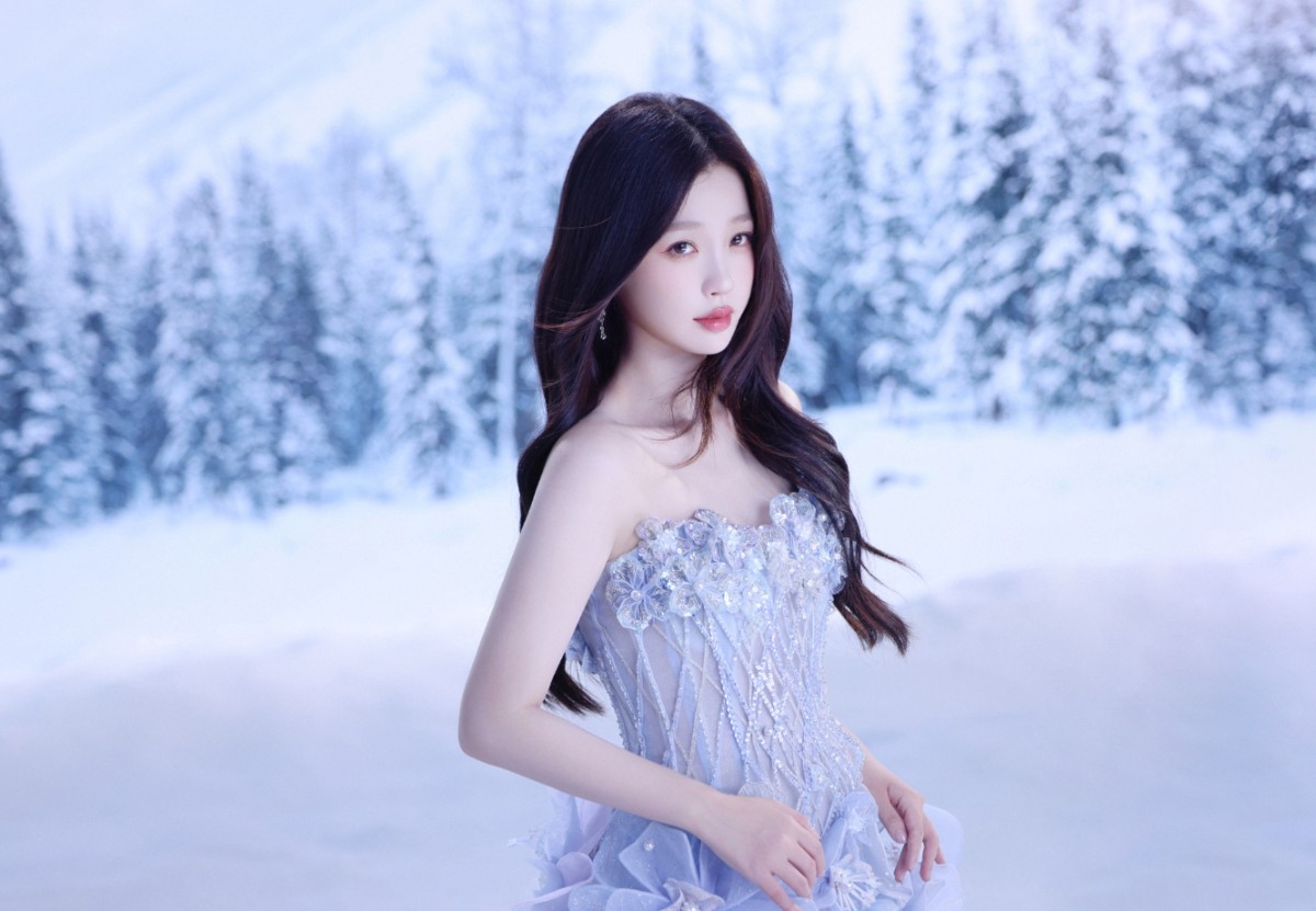 用真诚破局：虞书欣的演艺社交哲学