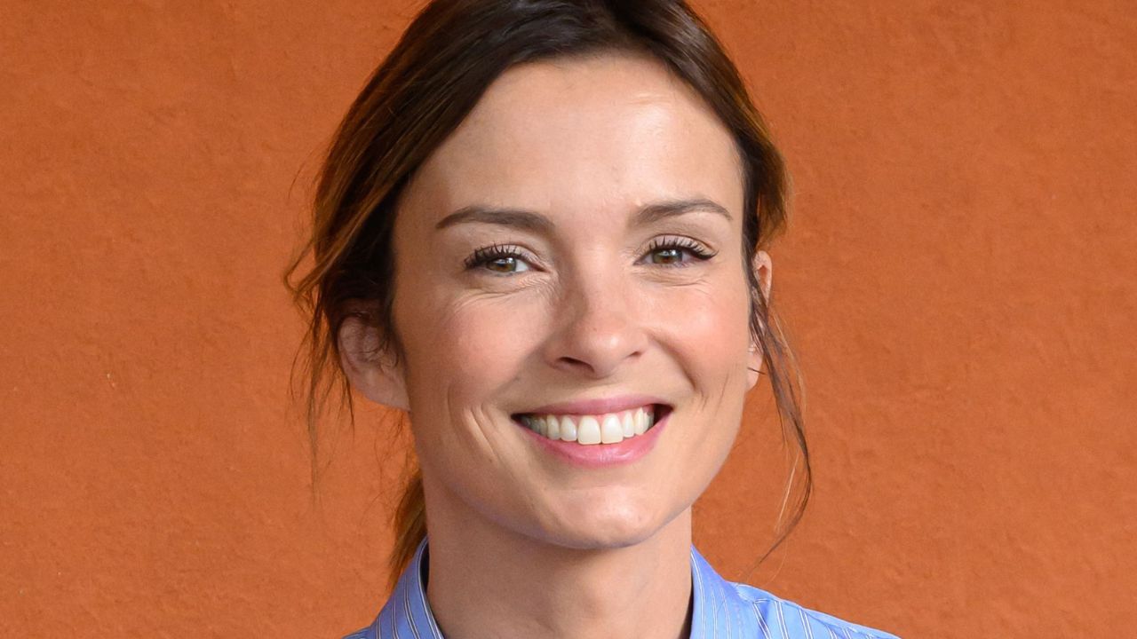 Isabelle Ithurburu vivement critiquée après sa question intime à Dorothée, les internautes ne la loupent pas, "un gros manque de délicatesse"