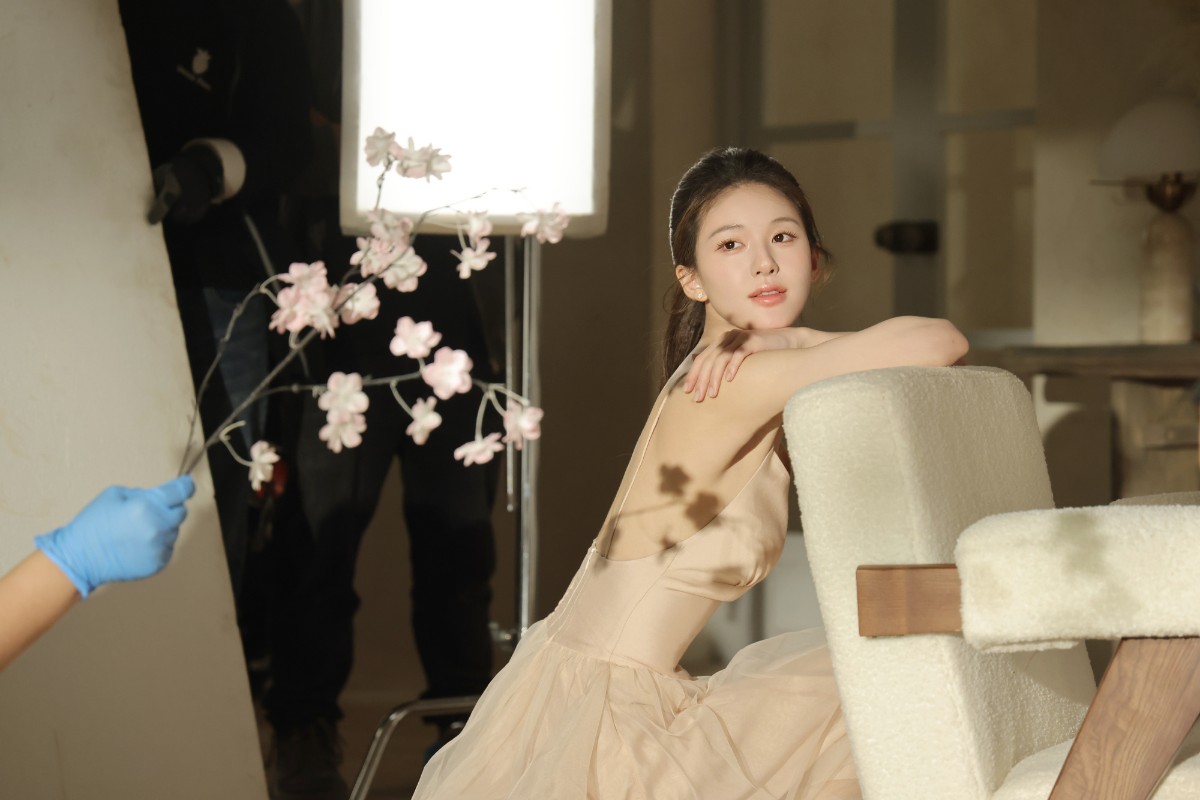 赵露思的治愈笑容