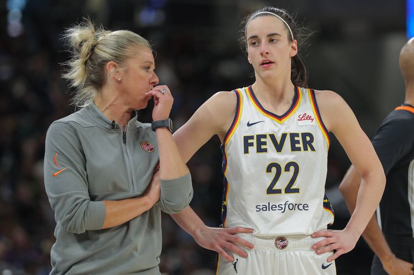 Caitlin Clark lets Stephanie White know her thoughts after Christie Sides  departure