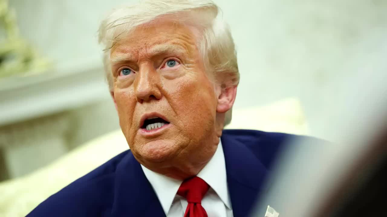 Donald Trump Says He'd Be 'Honored' to Deport Americans to El Salvador