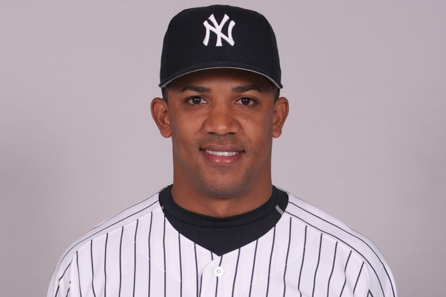 Former MLB Pitcher Octavio Dotel Dies in Dominican Republic Nightclub  Collapse: Reports