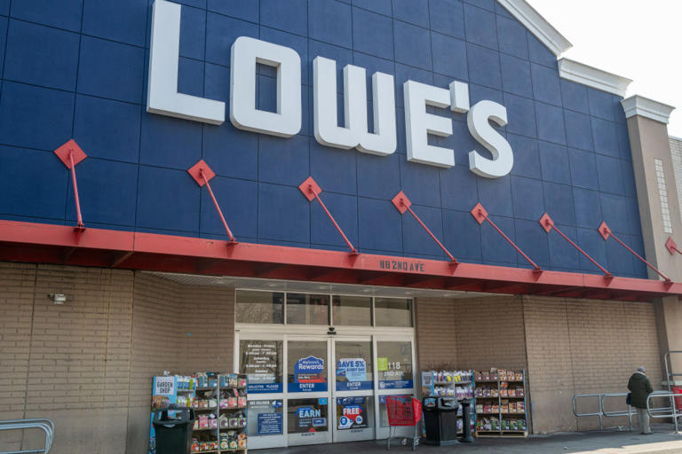 Lowe’s Stores Will Be Closing At All Locations On This Day In April