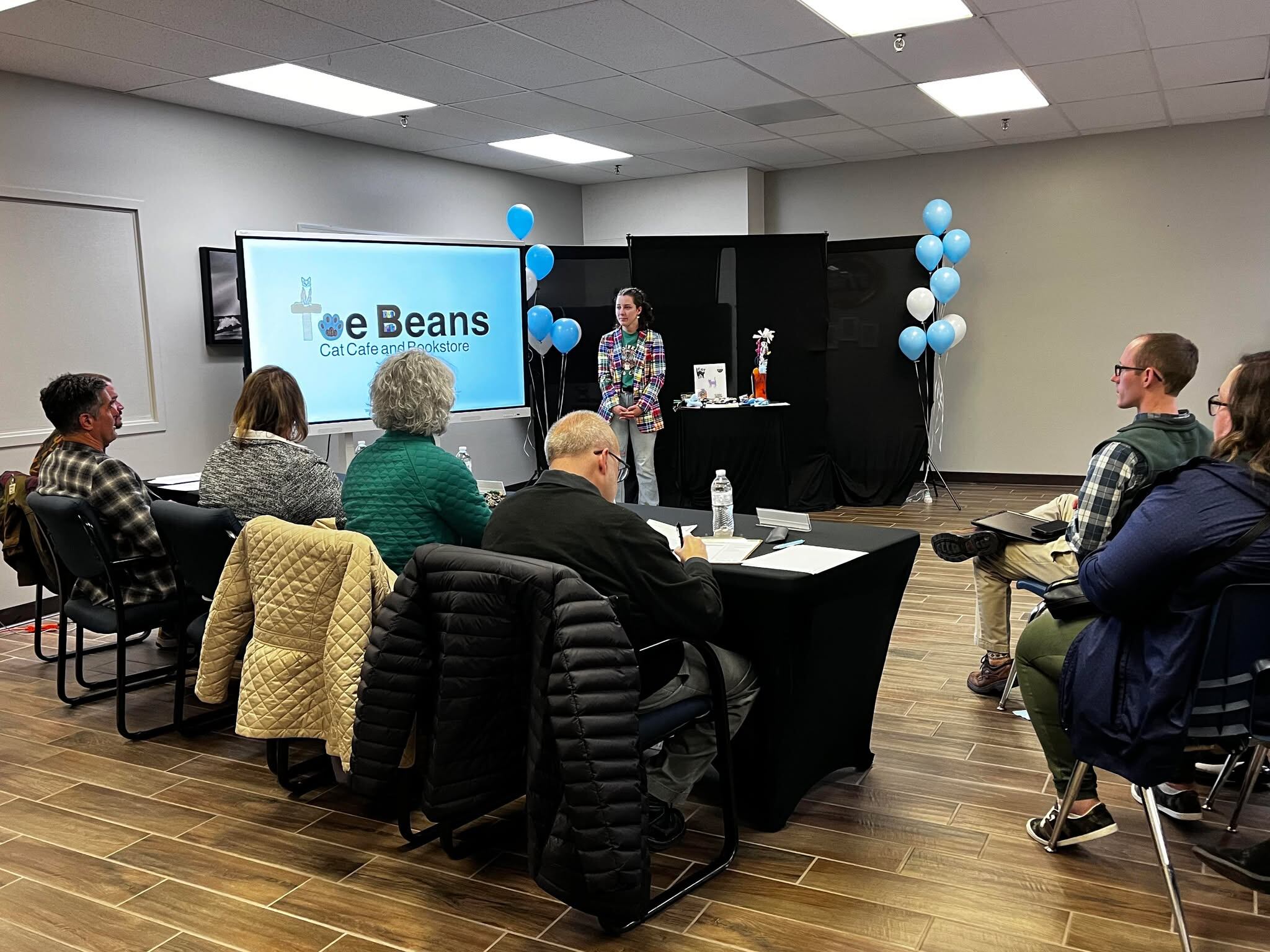 6 Manistique Students Battle in 'Pitch It' Competition