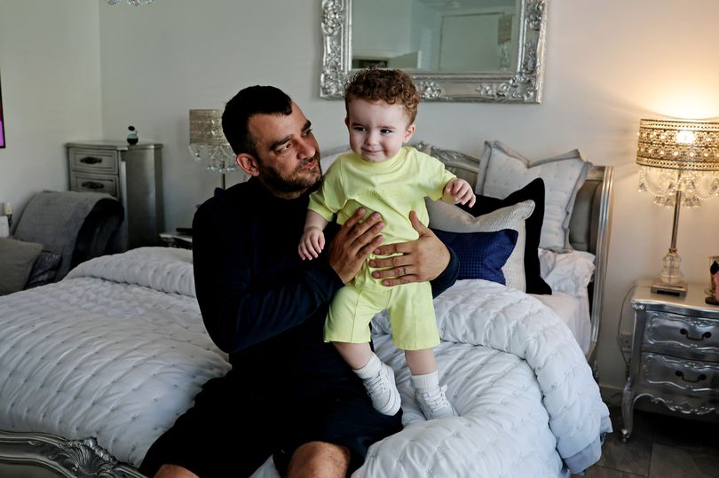 Family claims Glasgow hospital almost overdosed toddler with cancer twice(01)