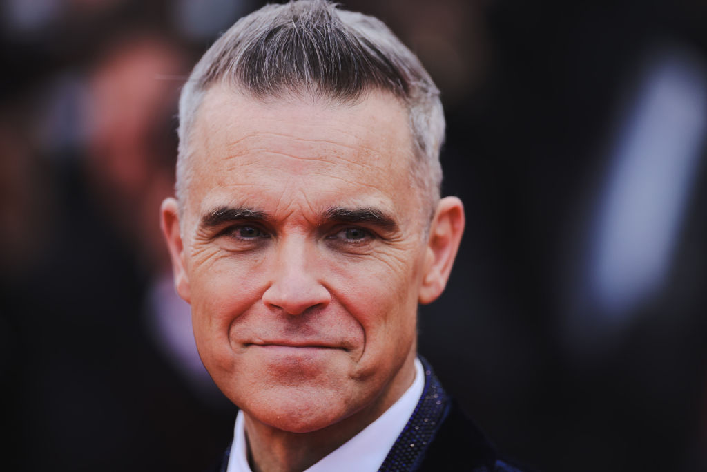 Robbie Williams admits he 'treats his body badly' in heartbreaking