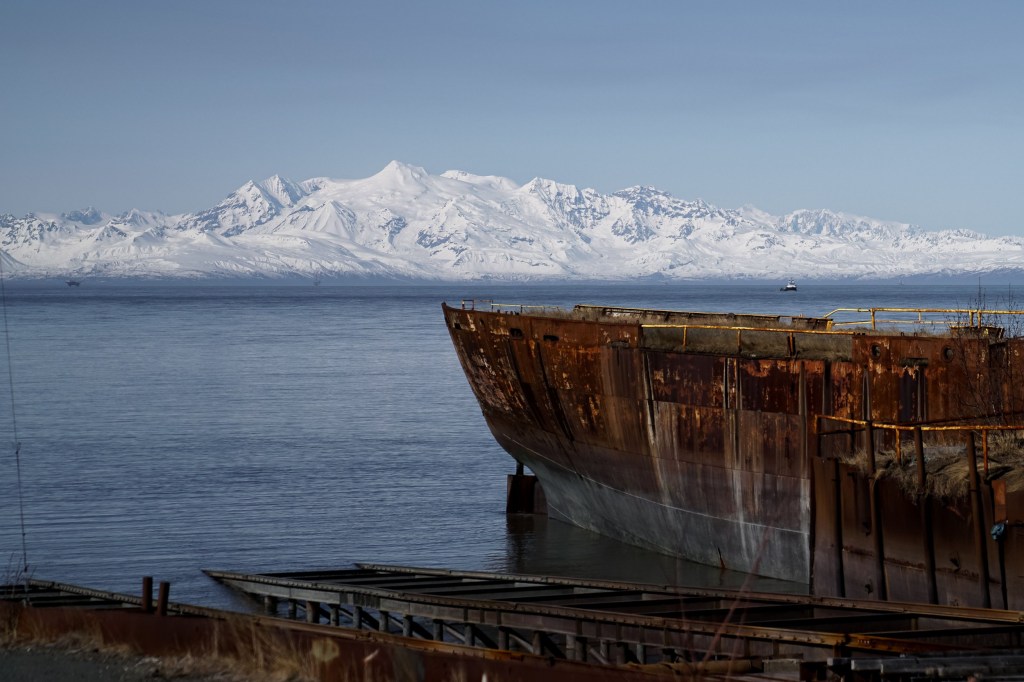 US city prepares with huge volcano poised for ‘explosive’ eruption