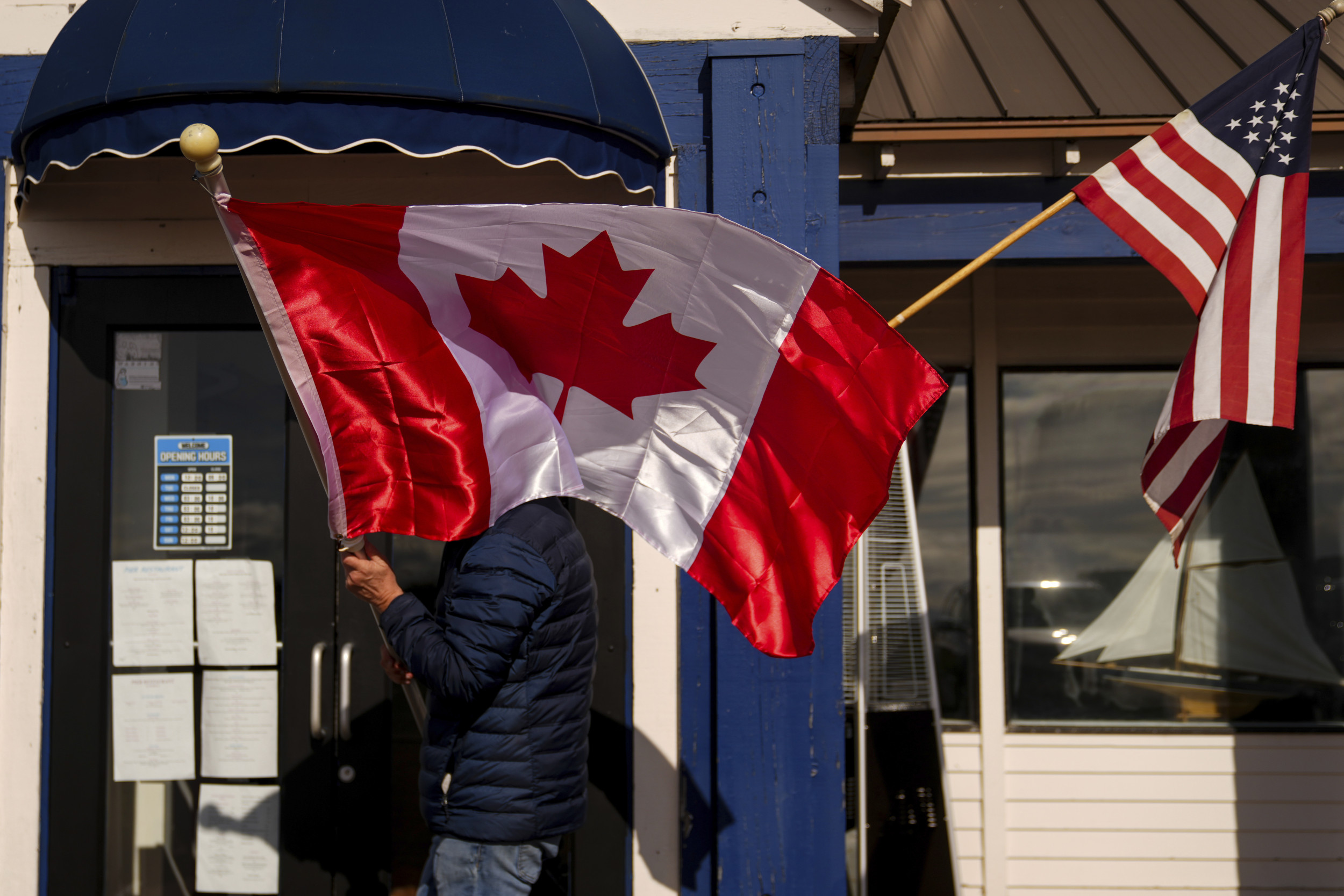 Canadian Colleges See US Applications Soar Amid Trump Anger