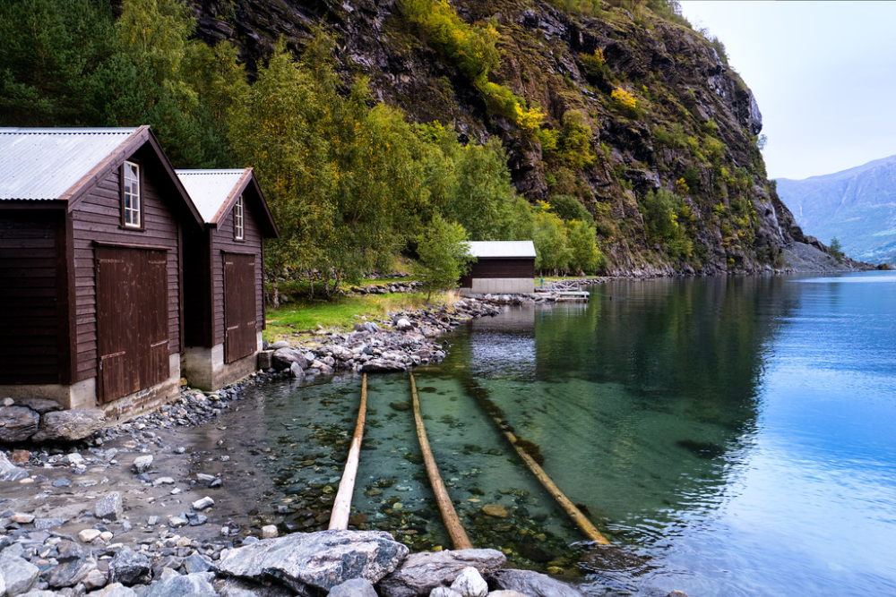 Floating Cabins in Norway That Redefine “Remote”