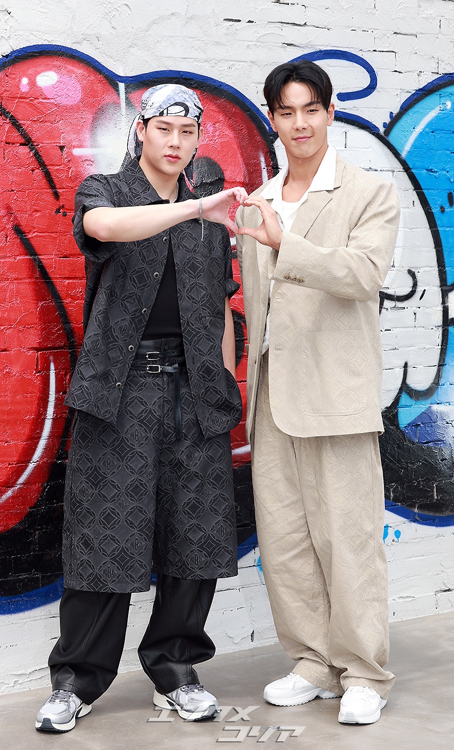 AA1D55VU.img?w=900&h=1484&m=4&q=94