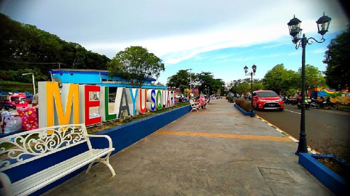 Melayu Square: Destinasi Kuliner Legendaris Pantai Tanjungpinang Yang Wajib dikunjungi