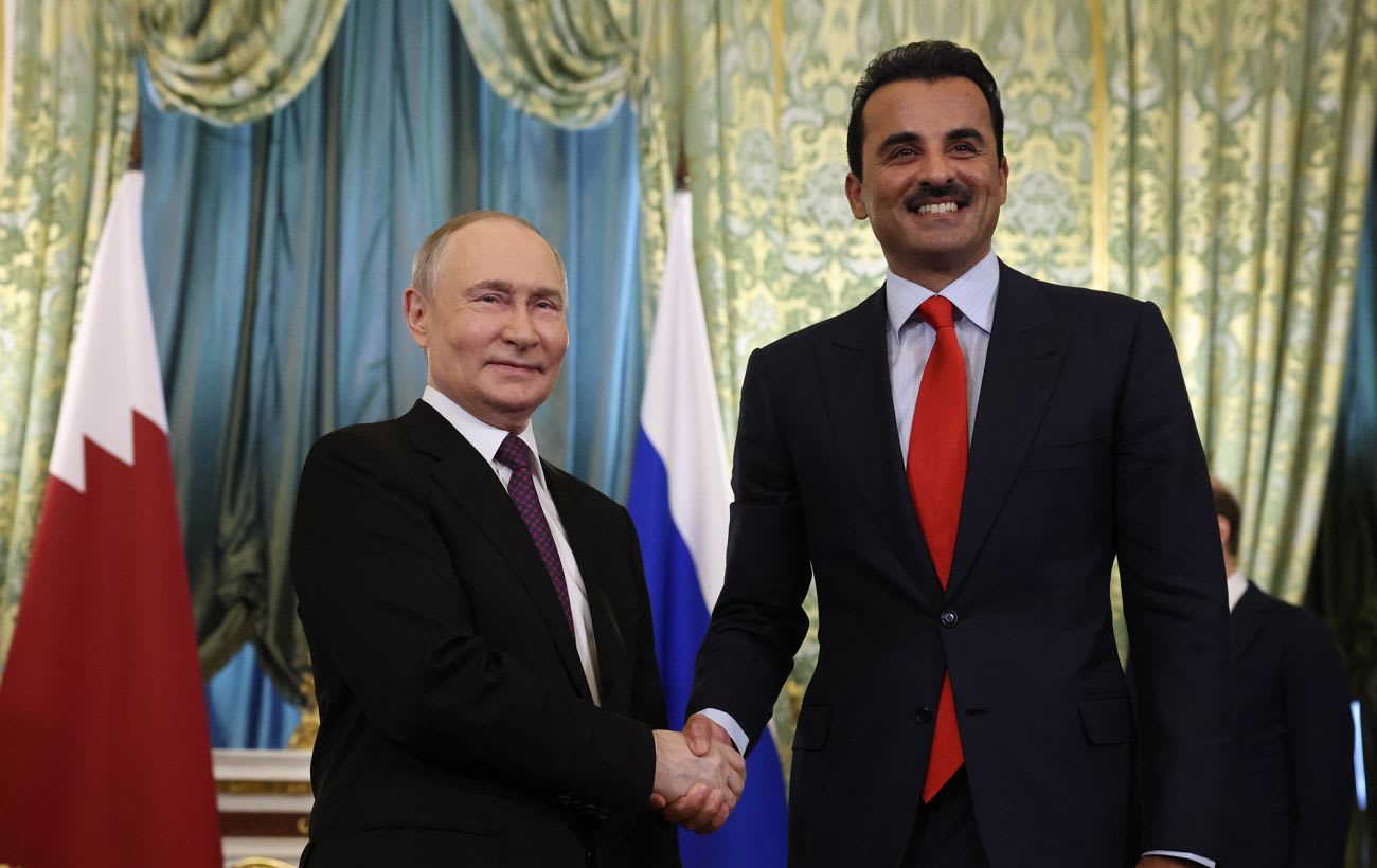 Photo: Emir of Qatar Tamim bin Hamad Al Thani and Russian President Vladimir Putin (Getty Images)