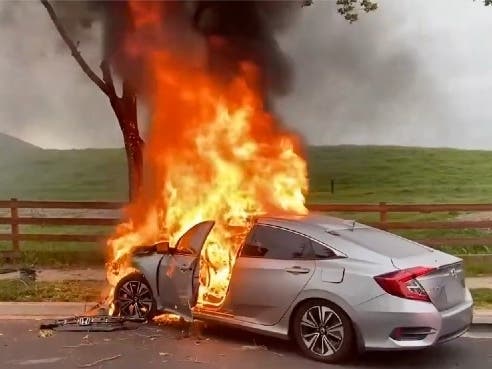San Ramon Car Engulfed In Flames After Crashing Into Tree: Report