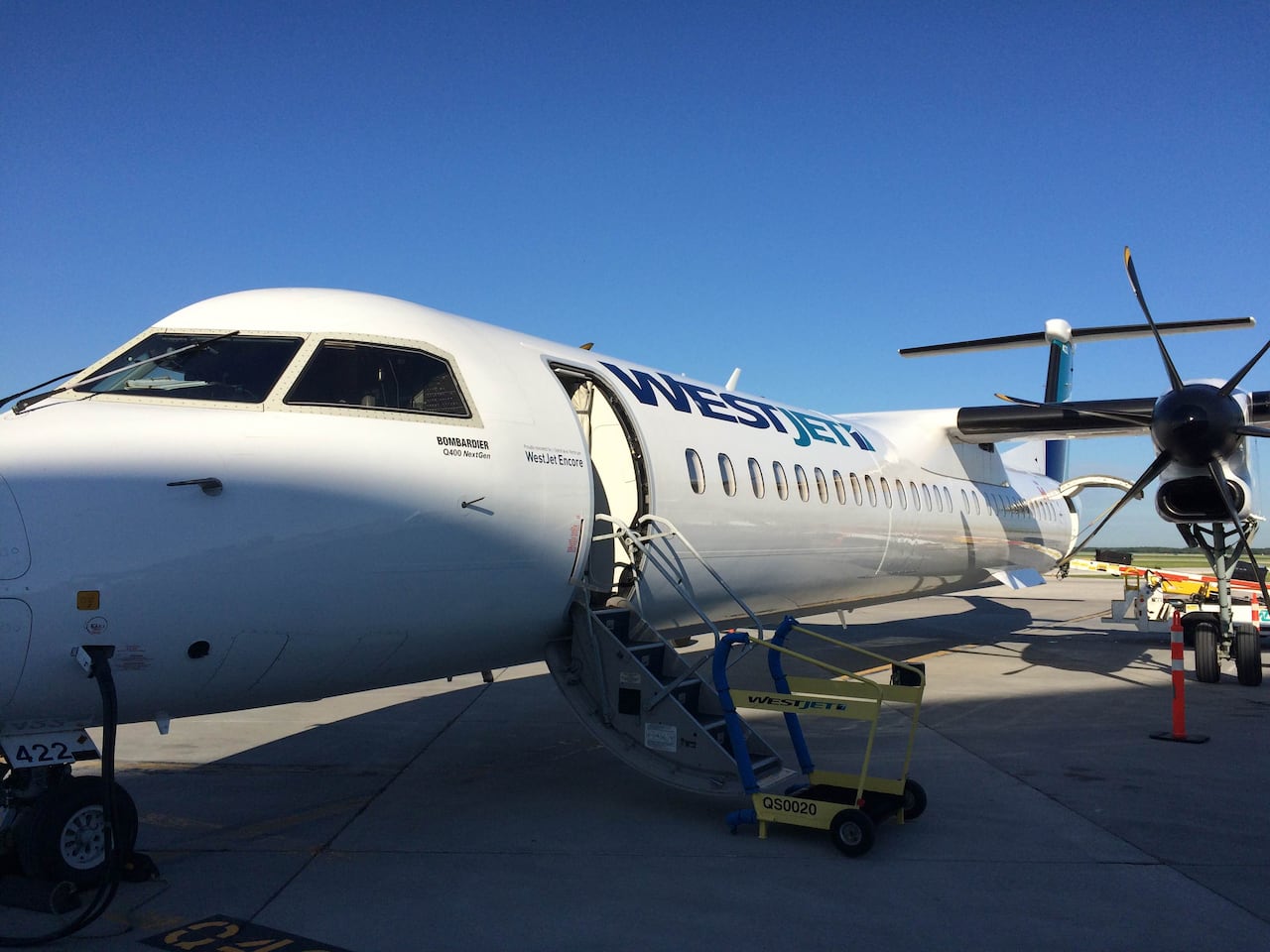 westjet-backs-down-from-tfw-hiring-plan