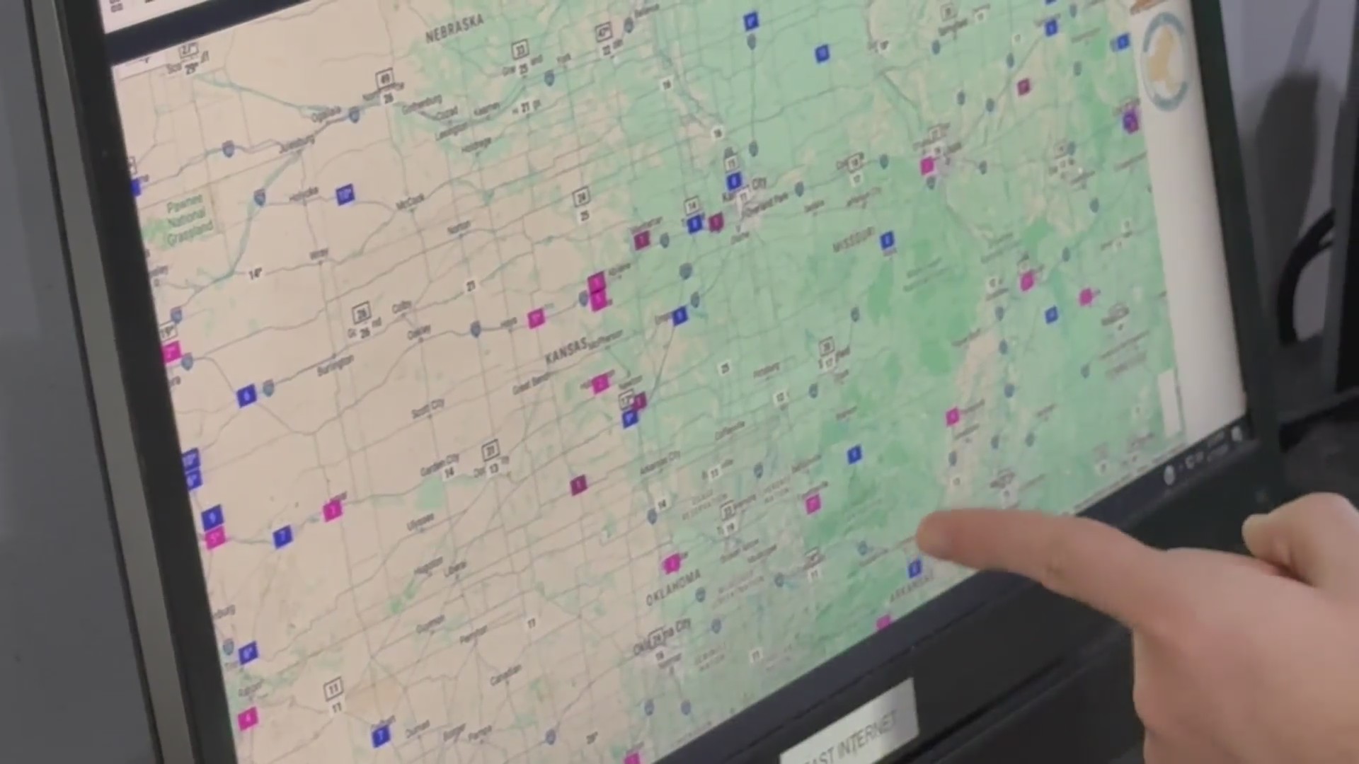 noaa-funding-cuts-erasing-years-of-weather-data-for-experts