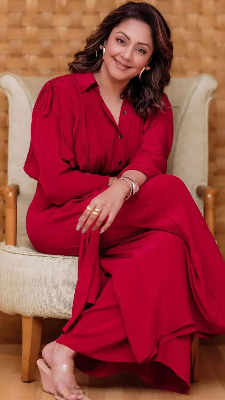 Jyotika nails effortless elegance with her casual chic style