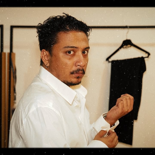 Ini Makna Mendalam dari Lirik Lagu "Semua Lagu Cinta" Sal Priadi