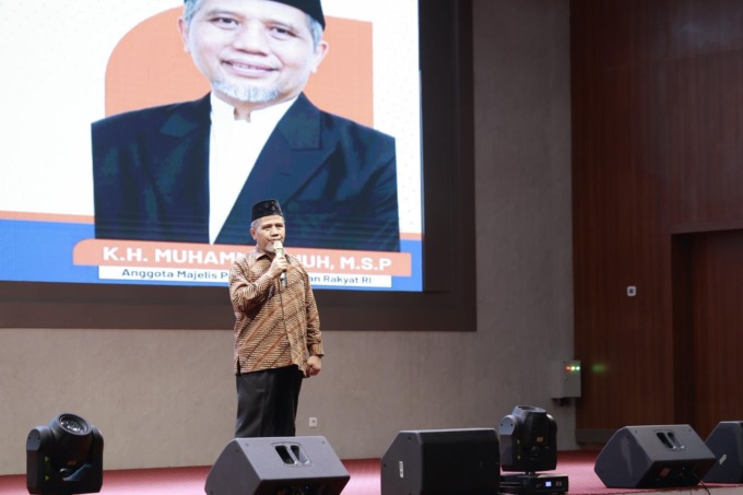 Senator M Nuh Ungkap Kekuatan Guru Terbaik untuk Memperbaiki Bangsa