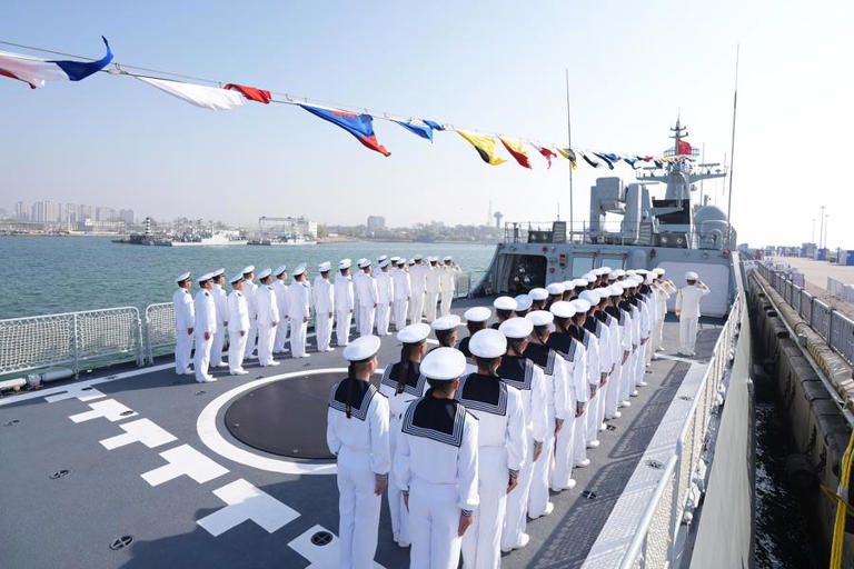 中国海軍創設76周年 各地で記念行事 中国海軍創設76周年 各地で記念行事