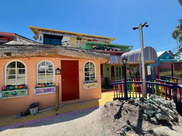 Iconic Bubble Room on Captiva announces opening date and we can't wait