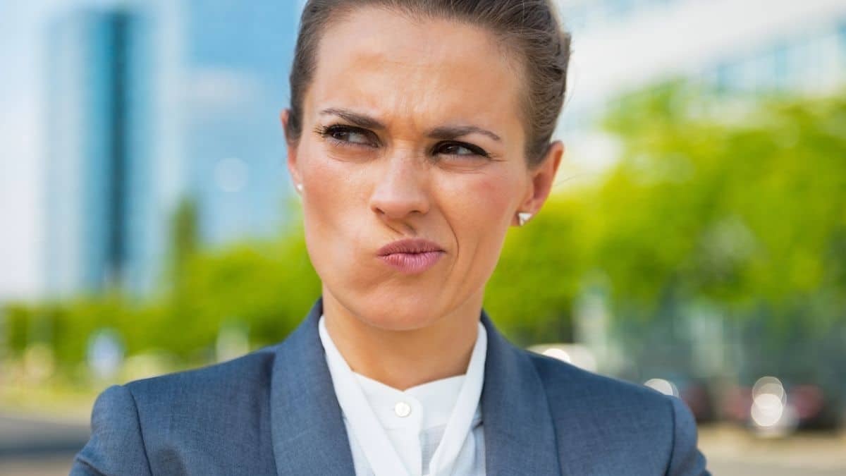 15 Workplace Habits People Secretly Judge You For