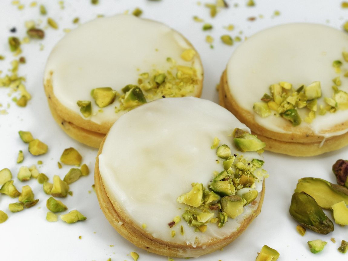 Köstliche Pistazien-Doppelkekse: Cremiges Backvergnügen für Genießer