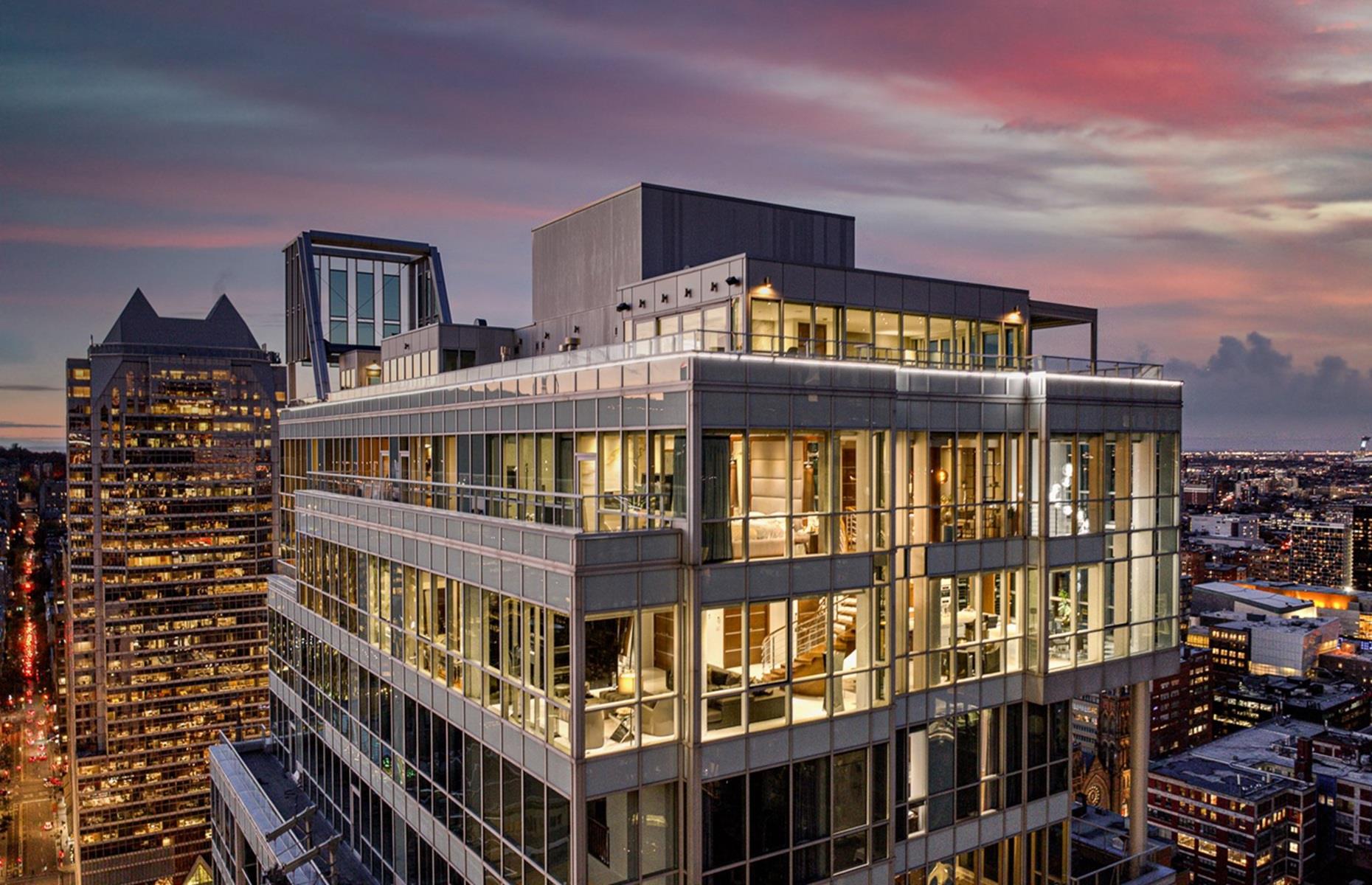 Luxury Penthouse Rentals in Philadelphia with Stunning Views - Penthouse Apartment Rentals With Artistic Statues