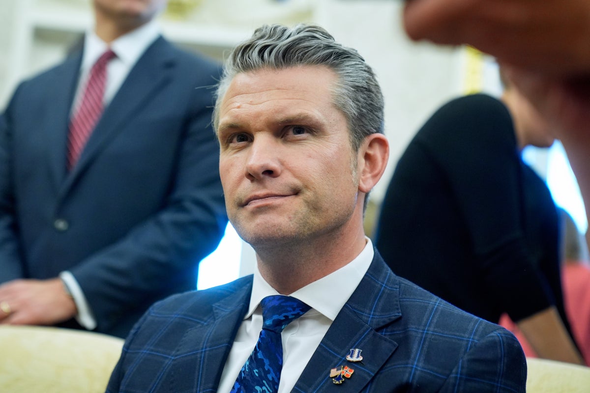 Chaos continues at the Pentagon as Hegseth’s chief of staff leaves post
