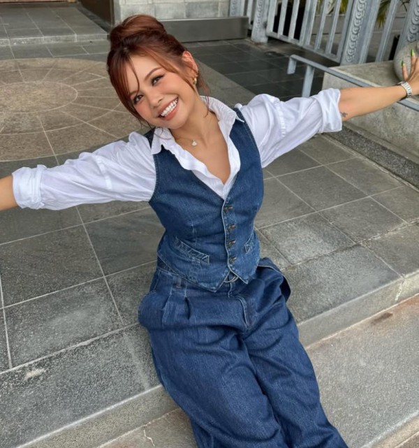 12 Inspirasi Ootd dengan Celana Jeans Ala Sorn CLC, Stylish dan Kasual!