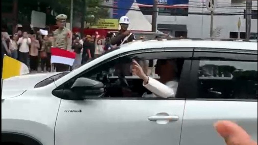 Paus dalam Pandangan Warga Indonesia yang Berkesempatan bertemu Dengan Beliau