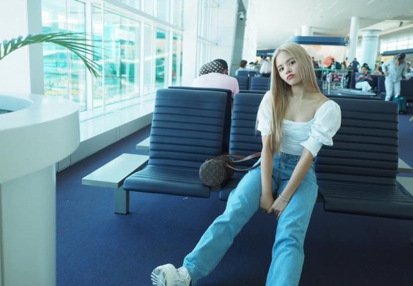 12 Inspirasi Ootd dengan Celana Jeans Ala Sorn CLC, Stylish dan Kasual!
