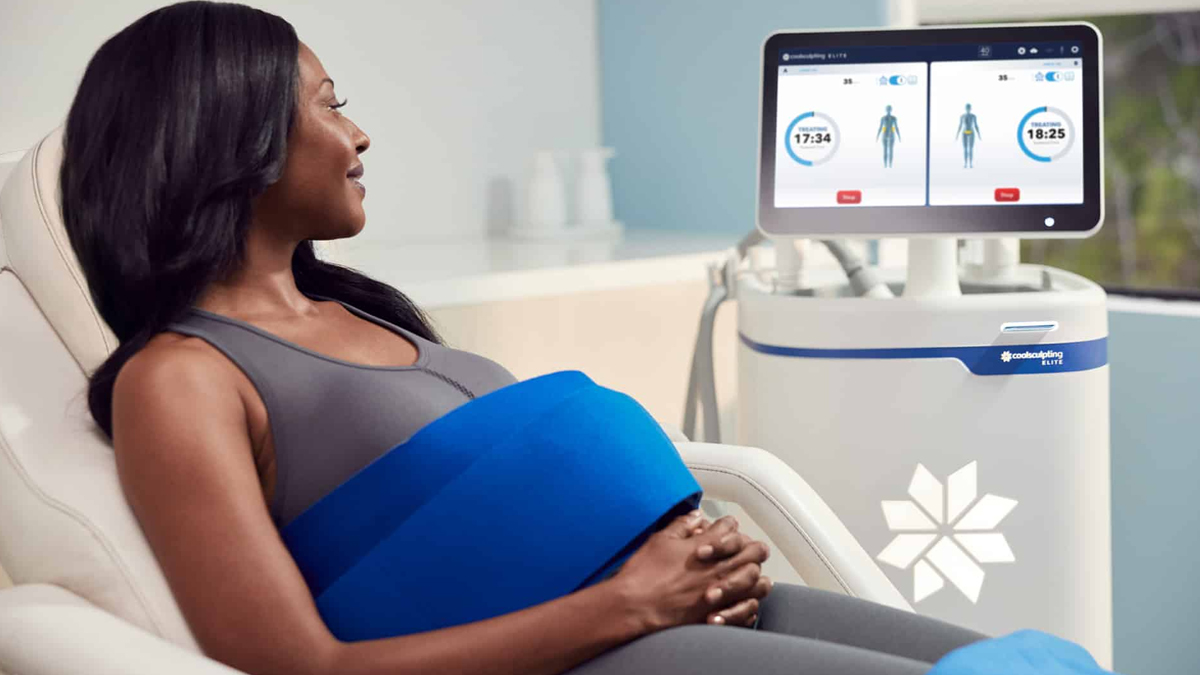 Linda Evangelista Still Avoids Mirrors 10 Years After CoolSculpting