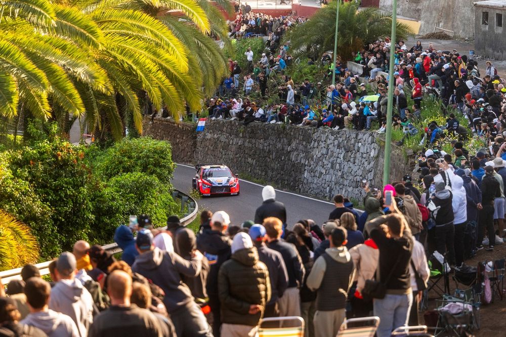 Temukan Rahasia Kecepatan dengan Ban Baru, Rovanpera Memimpin WRC di Kepulauan Canary
