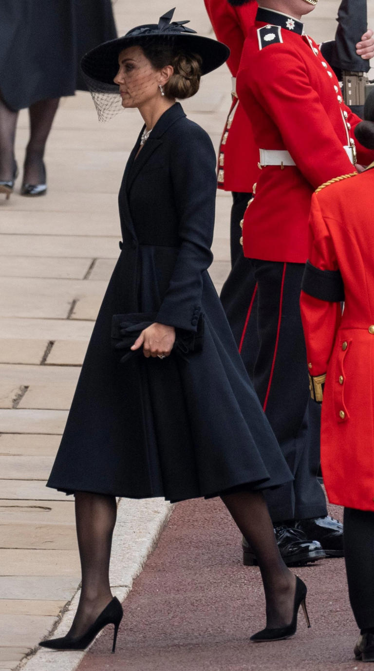 The Princess of Wales wore sheer black tights and pearls during the mourning period for Queen Elizabeth II - Mark Cuthbert/UK Press via Getty Images