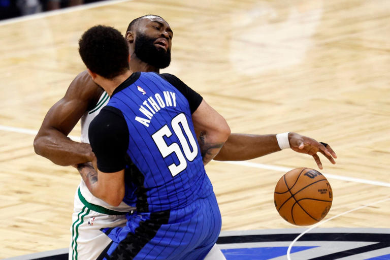 Jaylen Brown dislocates index finger in Celtics-Magic Game 3: ‘I got 9 ...