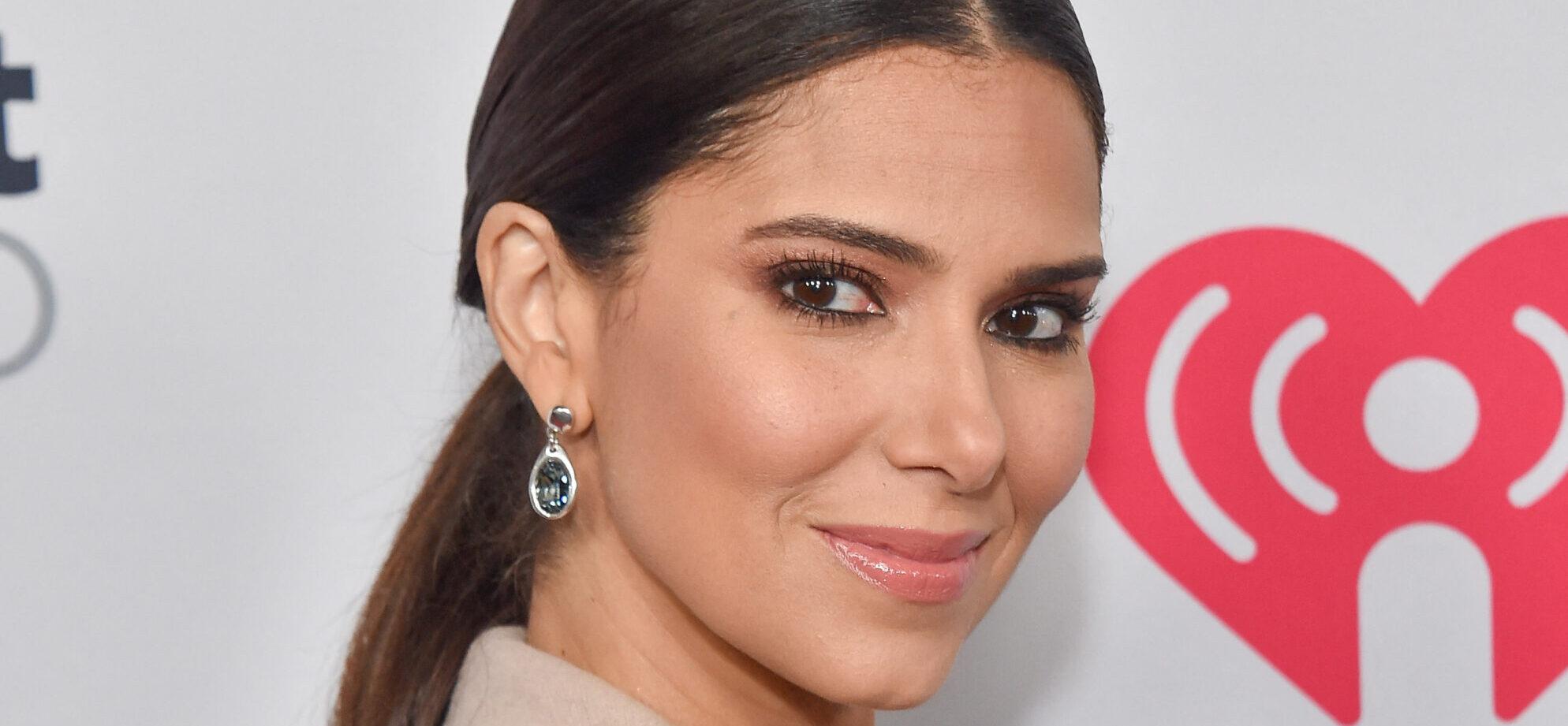 Roselyn Sánchez Turns Cleaning Into A Dance Party With Her Ultimate ...