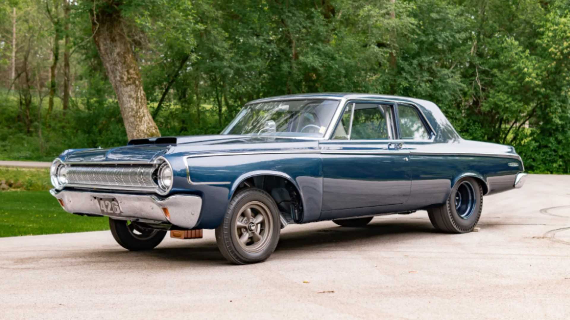Image of a blue 1964 Dodge Dart 330