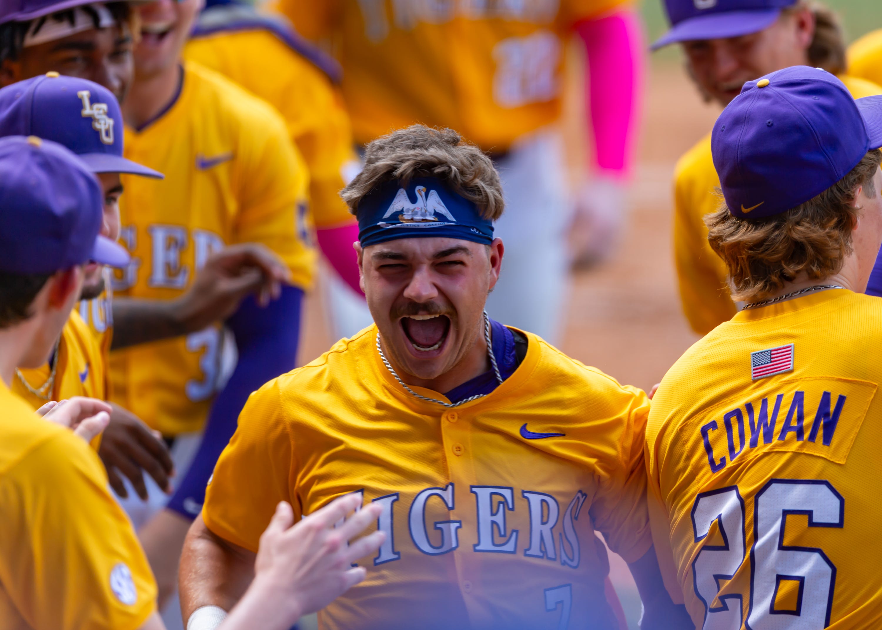 jake-brown-s-career-day-seals-lsu-s-sweep-vs-milwaukee-highlights
