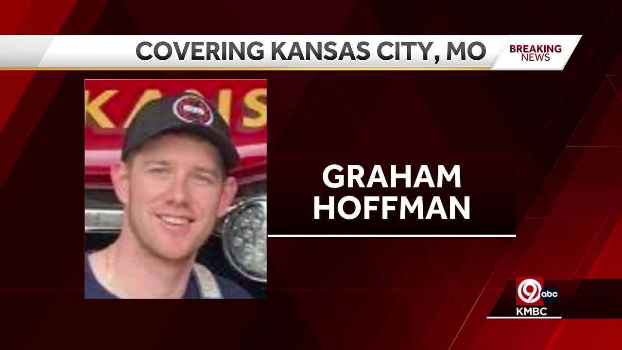Kansas City firefighterparamedic dies after being stabbed by patient